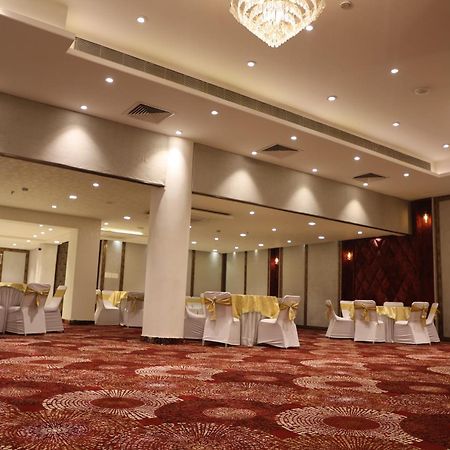Hotel The Radiant Star Jaipur Ngoại thất bức ảnh