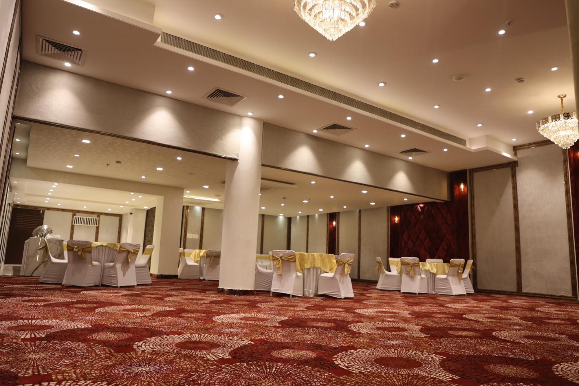 Hotel The Radiant Star Jaipur Ngoại thất bức ảnh